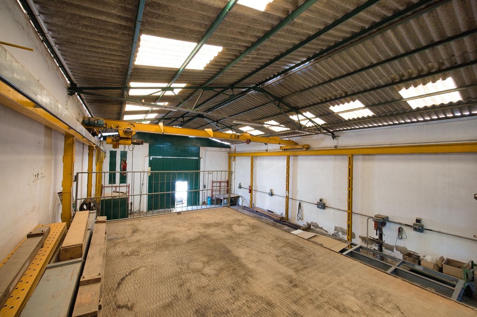 Yritys myytävänä paikassa Alicante kaupunki - 252 000 € (Ref: 9596181)