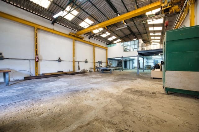 Yritys myytävänä paikassa Alicante kaupunki - 252 000 € (Ref: 9596181)