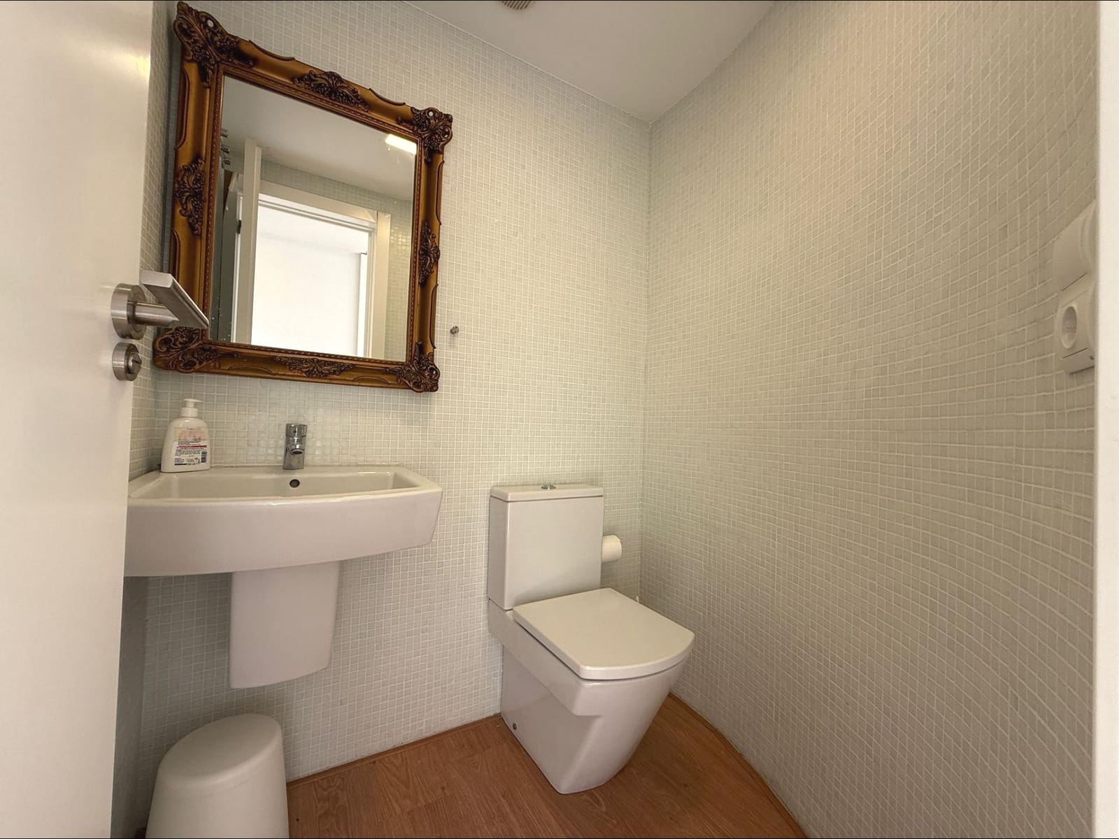 2 bedroom Penthouse for sale in Alicante / Alacant city - € 210,000 (Ref: 9611578)