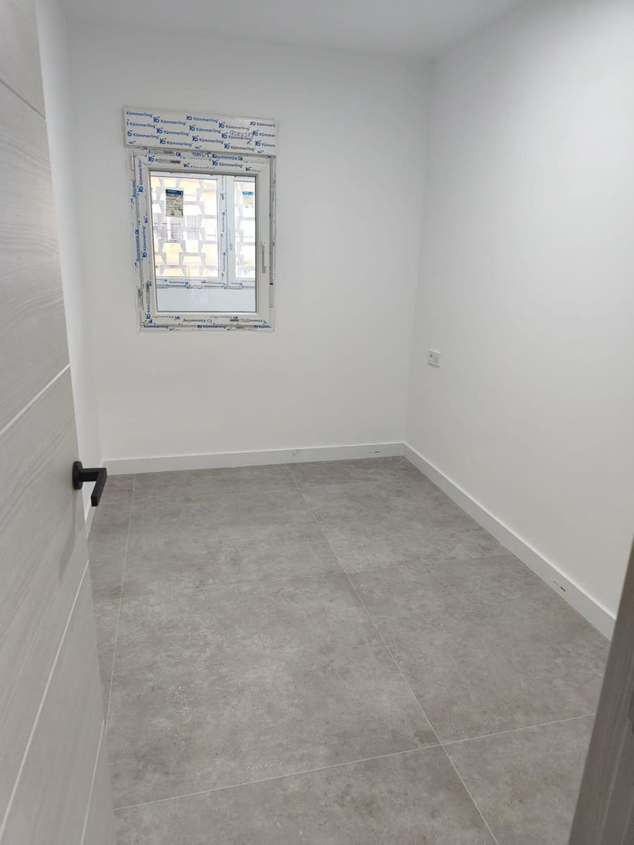 3 makuuhuone Asunto myytävänä paikassa Alicante kaupunki - 320 000 € (Ref: 9615531)