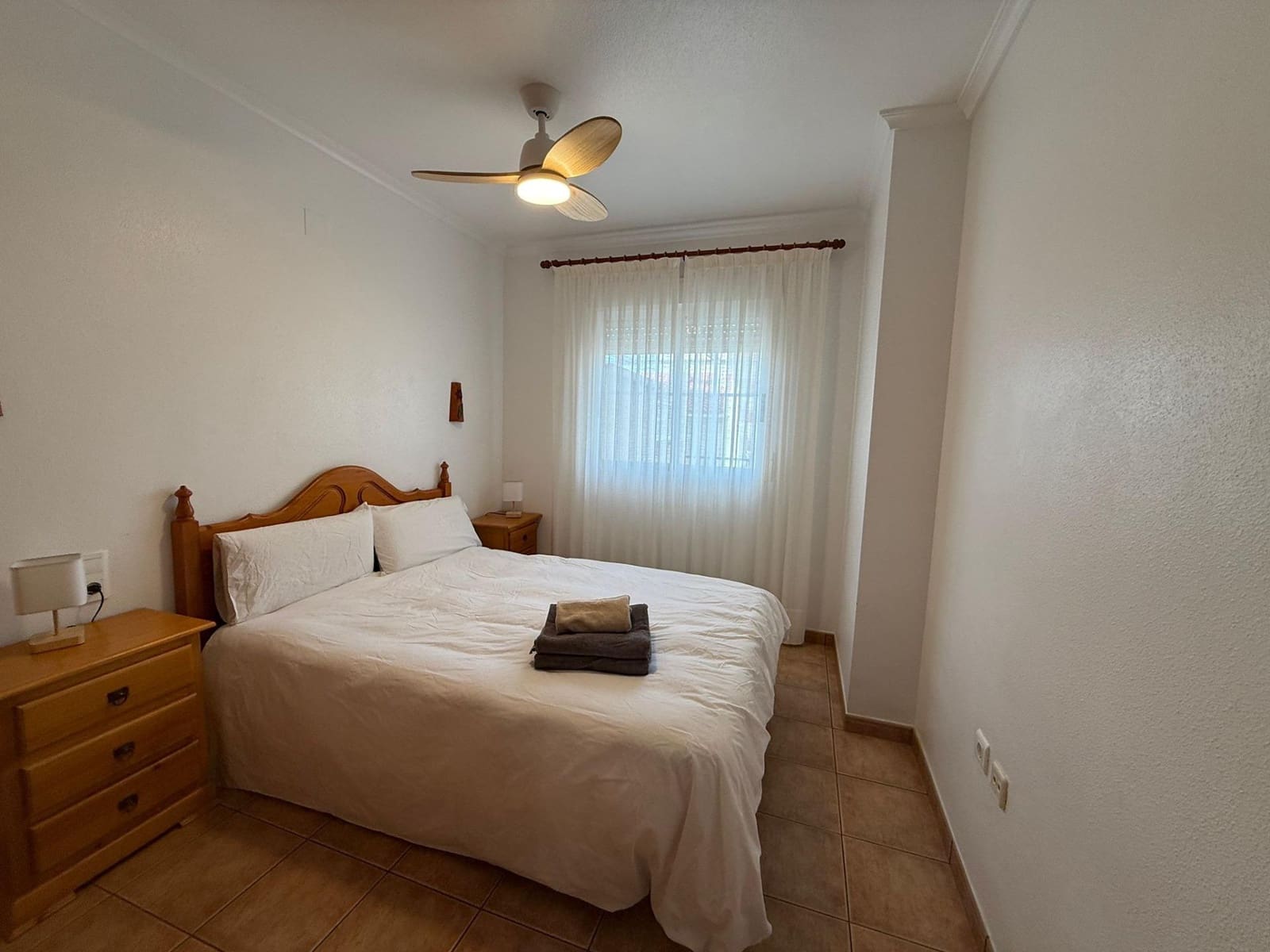 2 soveværelse Lejlighed til leje i Arenales del Sol med swimmingpool - € 800 (Ref: 9625721)