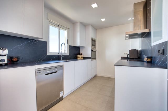 3 soverom Rekkehus til salgs i Muchamiel / Mutxamel med svømmebasseng - € 325 000 (Ref: 9659471)