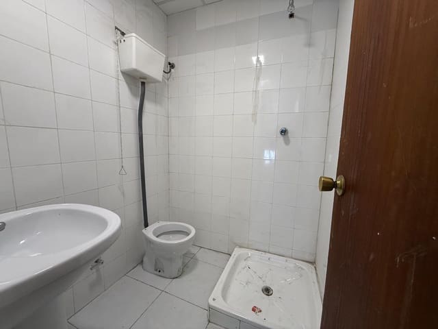 Företag att hyra i Alicante stad - 500 € (Ref: 9666538)