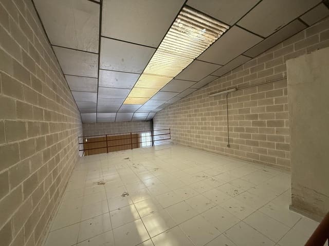 Företag att hyra i Alicante stad - 500 € (Ref: 9666538)