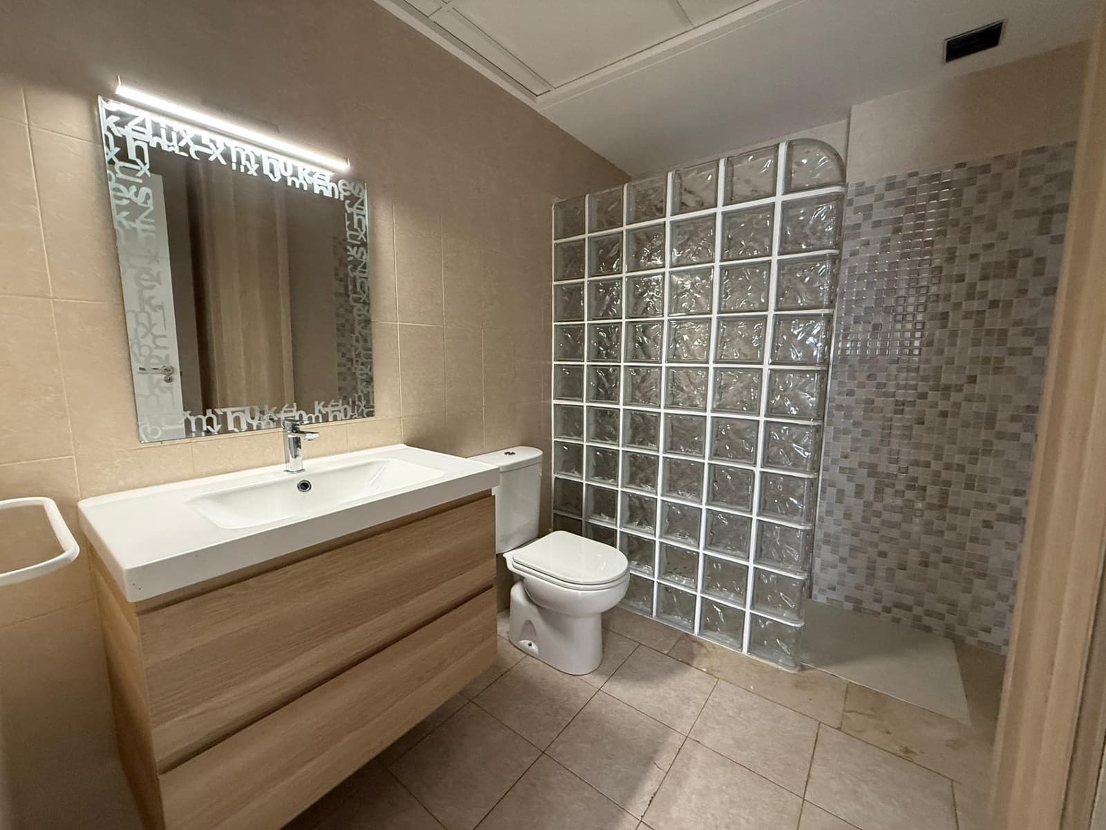 3 soveværelse Lejlighed til salg i Monforte del Cid med garage - € 160.000 (Ref: 9719999)