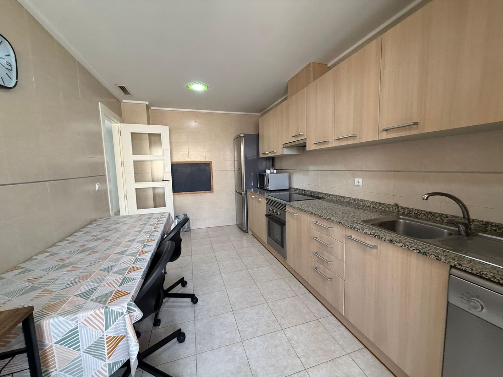 3 soveværelse Lejlighed til salg i Monforte del Cid med garage - € 160.000 (Ref: 9719999)