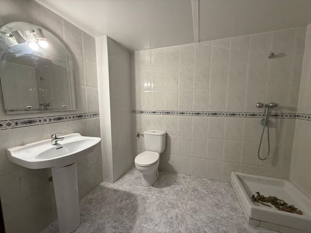 Local Commercial à louer à Alicante ville - 600 € (Ref: 9755709)