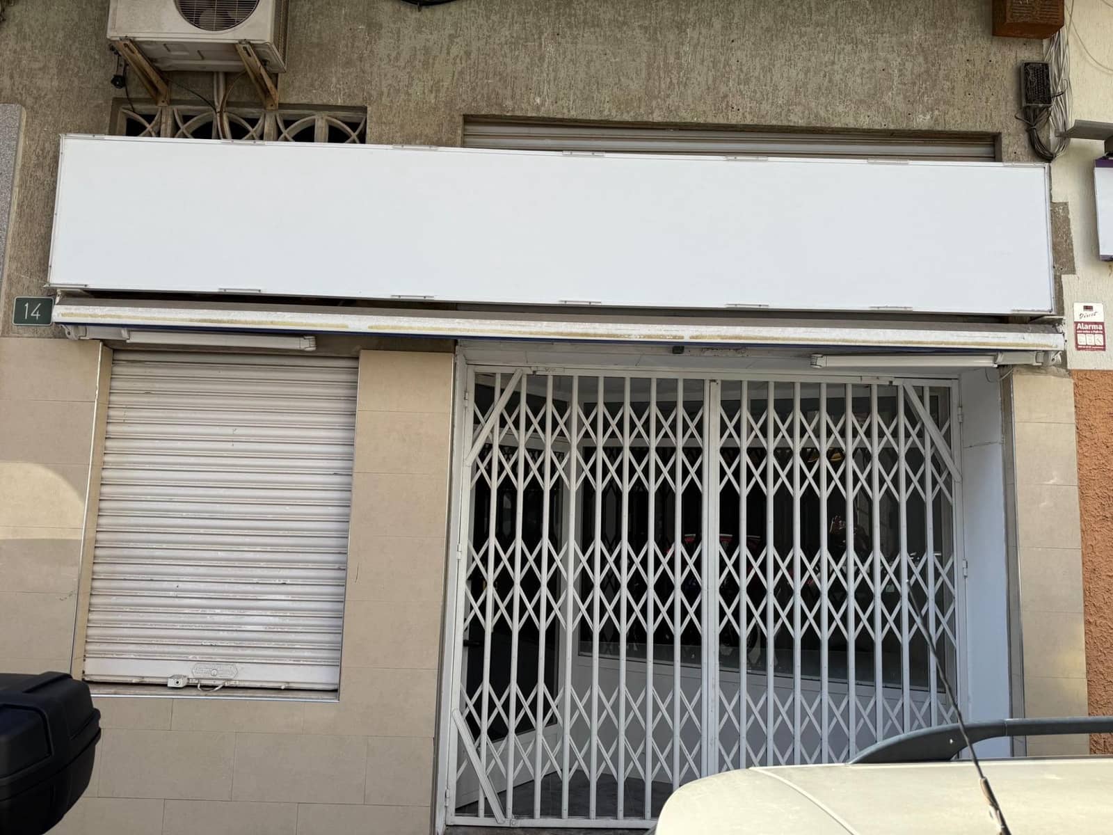 Commercial for rent in Alicante / Alacant city - € 600 (Ref: 9755709)