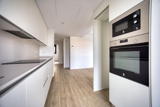 3 makuuhuone Asunto myytävänä paikassa Alicante kaupunki mukana uima-altaan 
autotalli - 369 000 € (Ref: 9763626)