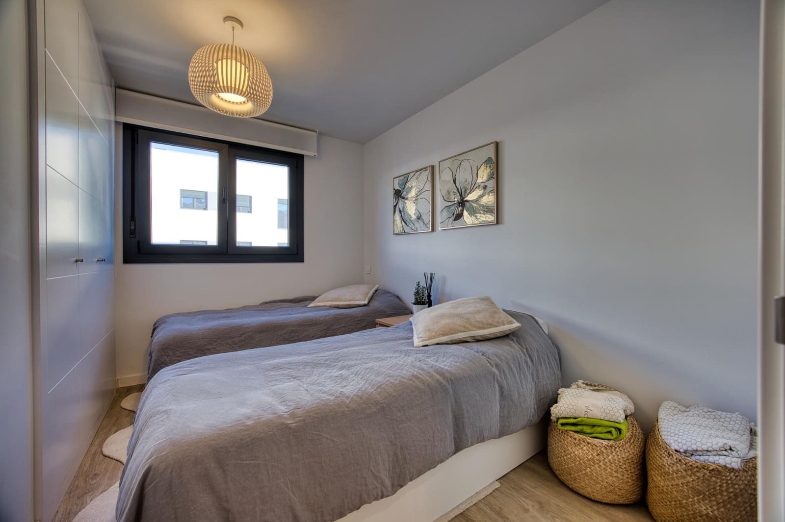 3 slaapkamer Flat te koop in Alicante stad met zwembad garage - € 387.000 (Ref: 9770698)