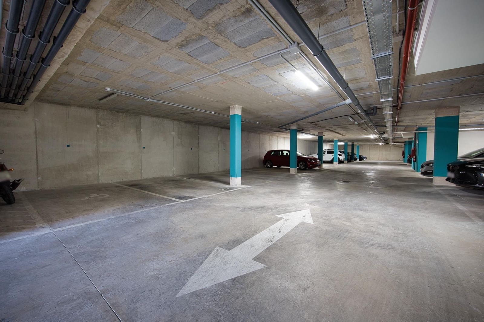 3 slaapkamer Flat te koop in Alicante stad met zwembad garage - € 387.000 (Ref: 9770698)