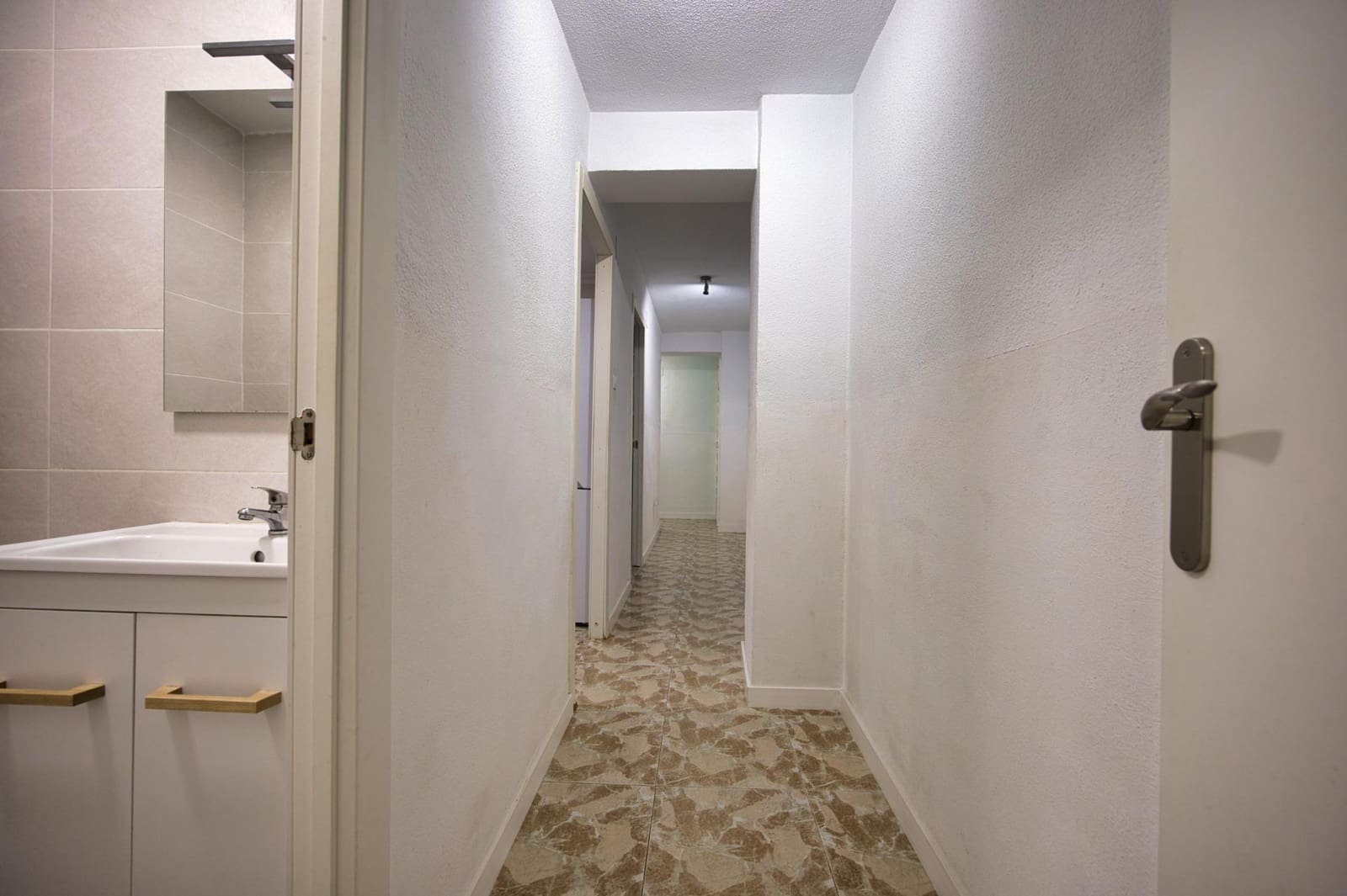 3 bedroom Flat for sale in Alicante / Alacant city - € 166,400 (Ref: 9780592)