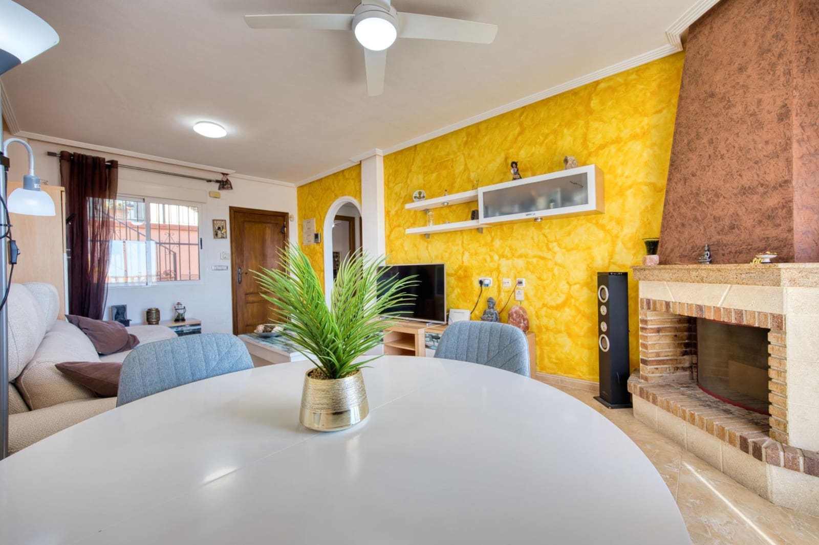 3 soveværelse Semi-Rækkehus til salg i Muchamiel / Mutxamel med swimmingpool - € 318.000 (Ref: 9791083)