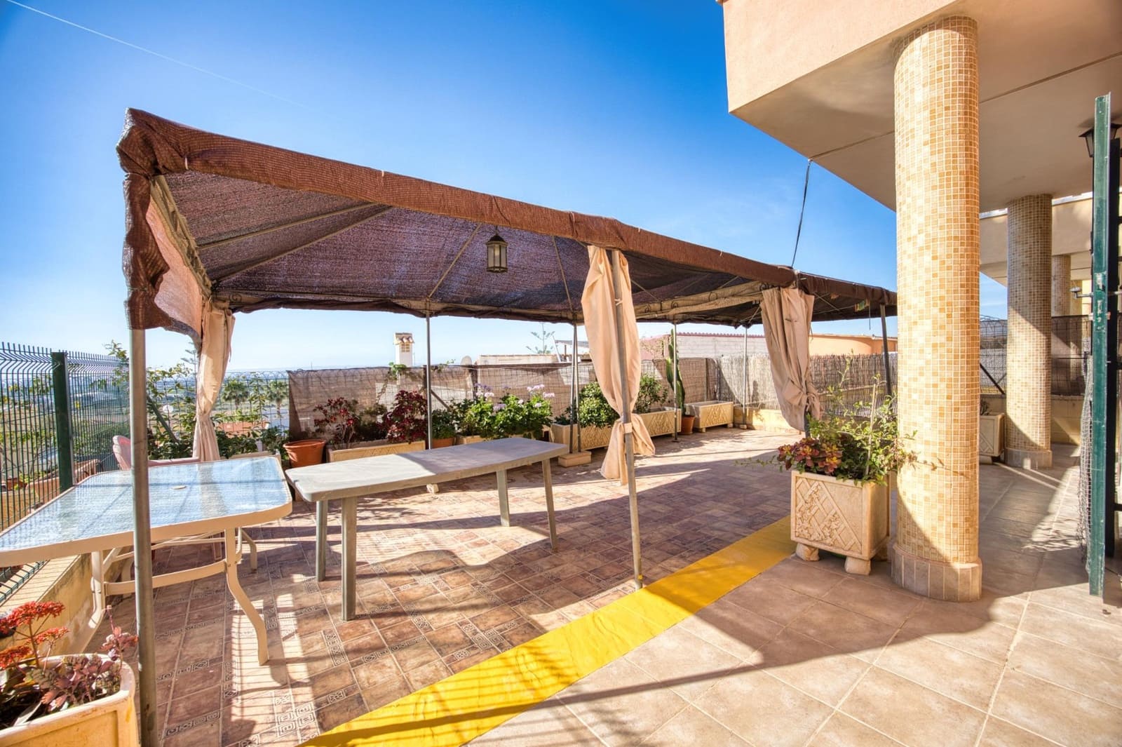 3 soveværelse Semi-Rækkehus til salg i Muchamiel / Mutxamel med swimmingpool - € 318.000 (Ref: 9791083)