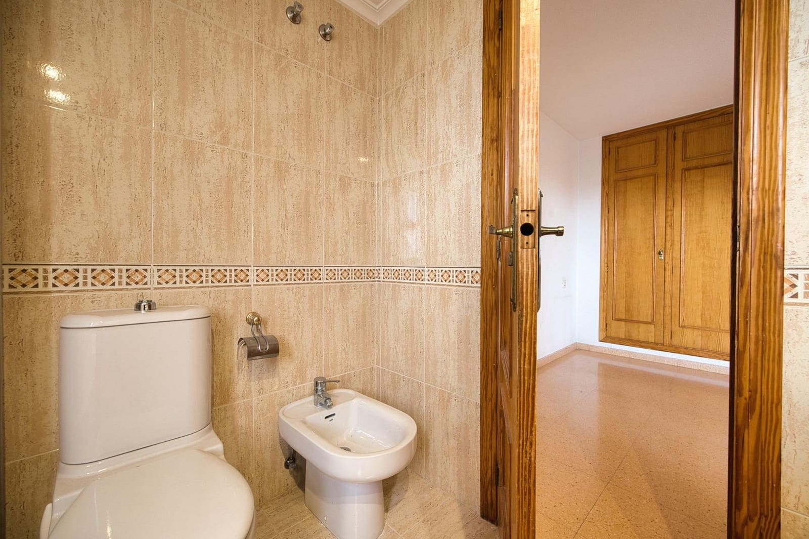 4 slaapkamer Flat te koop in Alicante stad met zwembad garage - € 365.650 (Ref: 9808011)