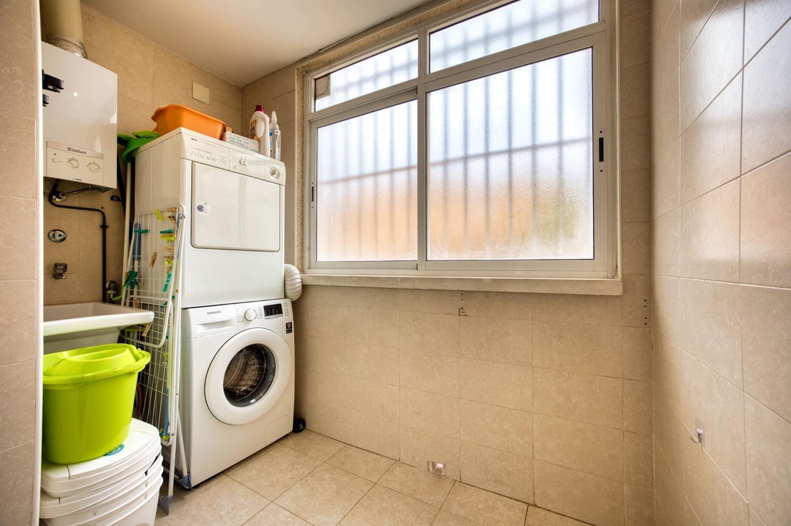 3 bedroom Flat for sale in Monforte del Cid with garage - € 159,900 (Ref: 9814371)
