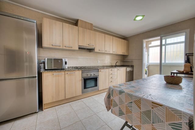 3 soveværelse Lejlighed til salg i Monforte del Cid med garage - € 159.900 (Ref: 9814371)