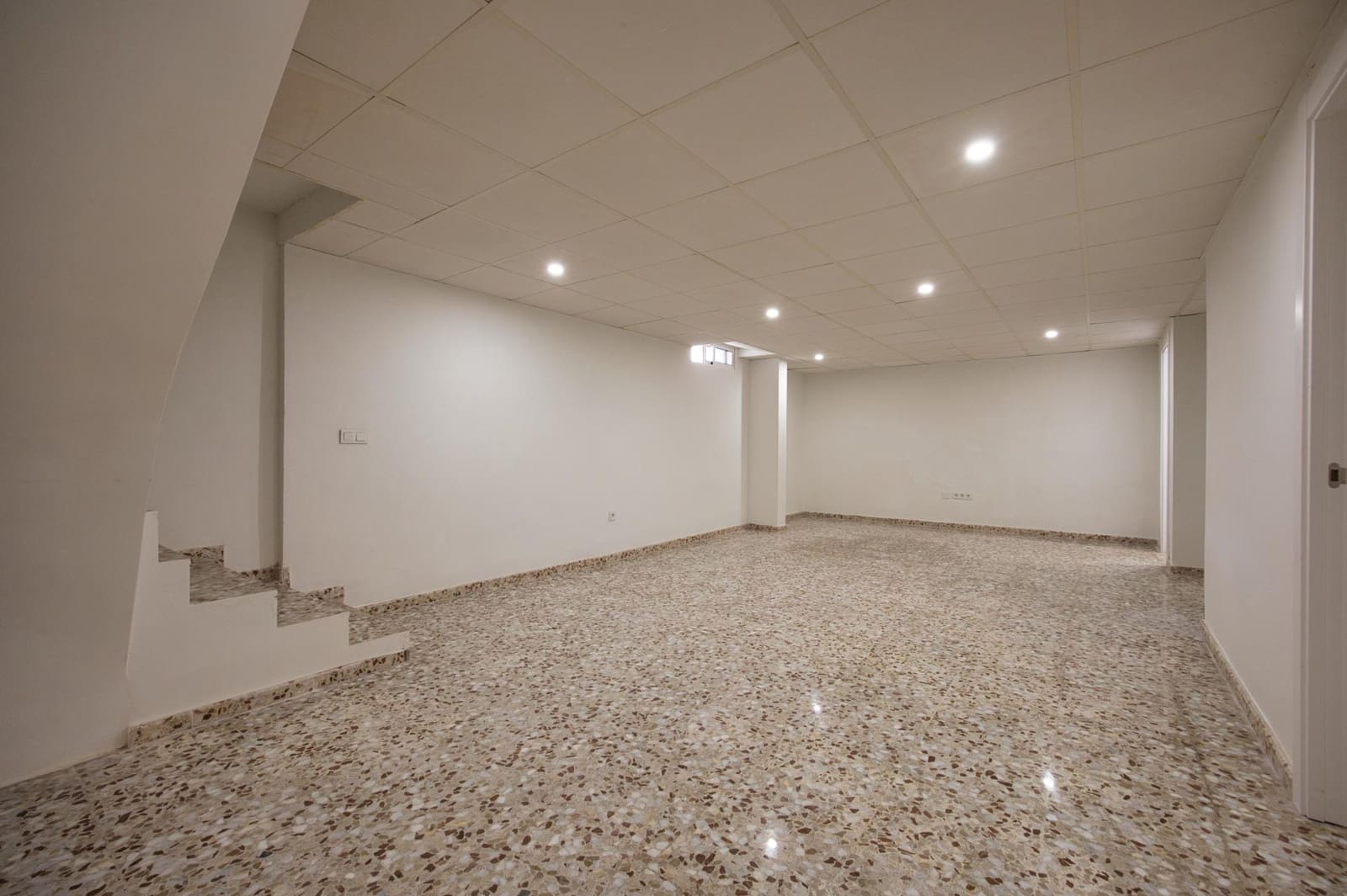 6 bedroom Villa for sale in Muchamiel / Mutxamel - € 396,550 (Ref: 9851795)