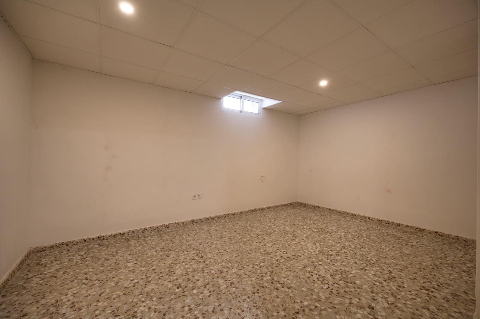 6 bedroom Villa for sale in Muchamiel / Mutxamel - € 396,550 (Ref: 9851795)
