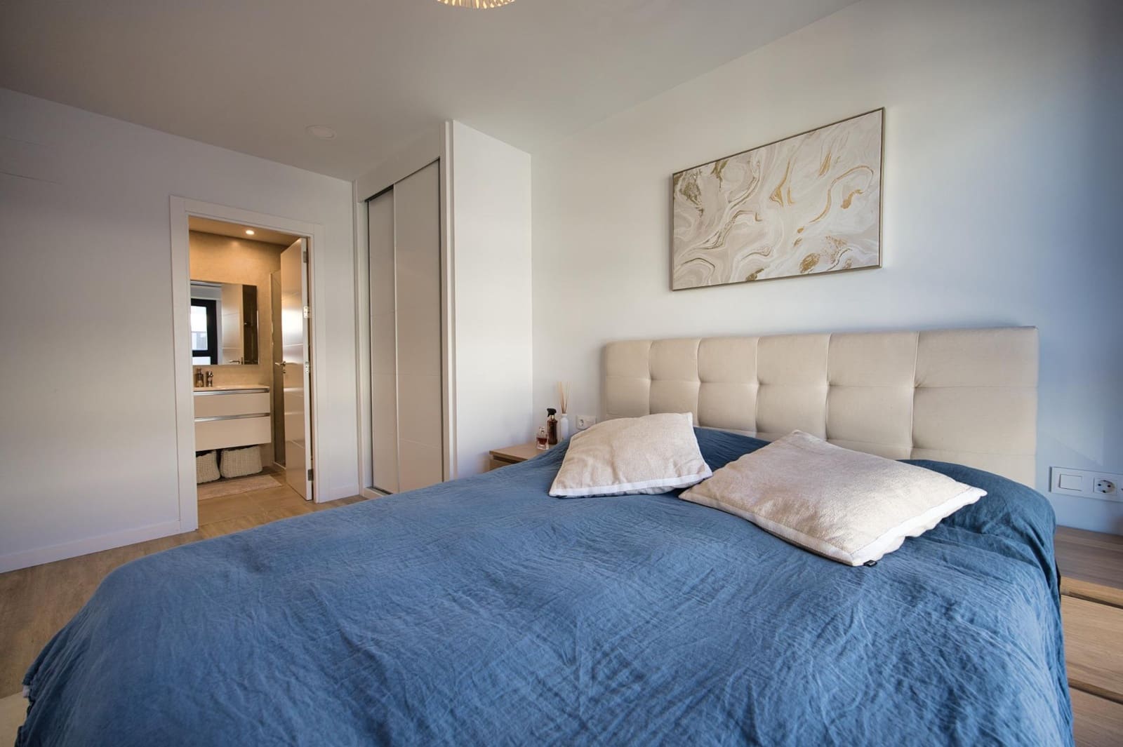 Piso de 3 habitaciones en Alicante / Alacant ciudad en venta con piscina - 359.500 € (Ref: 9870235)