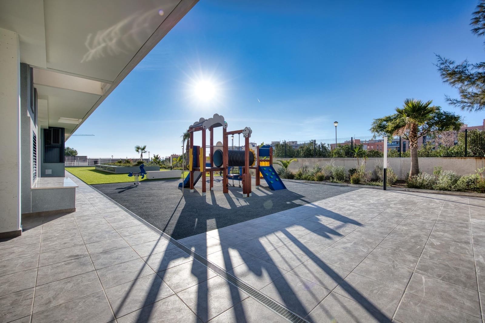 Piso de 3 habitaciones en Alicante / Alacant ciudad en venta con piscina - 359.500 € (Ref: 9870235)