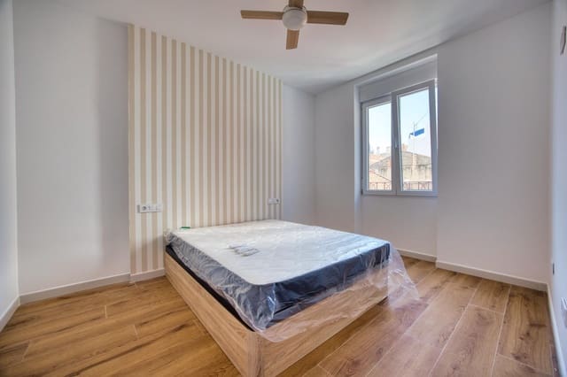 4 quarto Apartamento para venda em Alicante cidade - 266 500 € (Ref: 9873536)