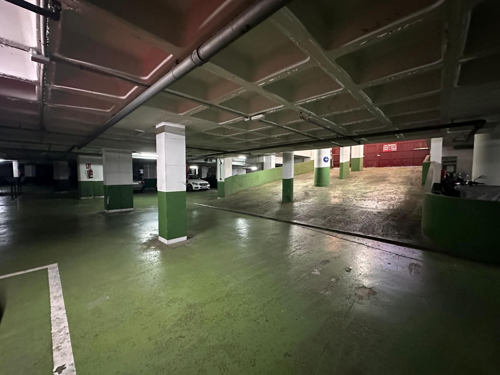 Garage for rent in Alicante / Alacant city - € 120 (Ref: 9881969)