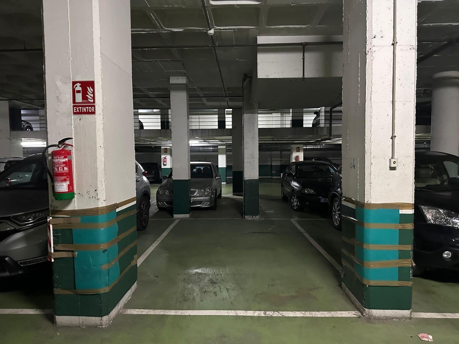 Garage for rent in Alicante / Alacant city - € 120 (Ref: 9881969)