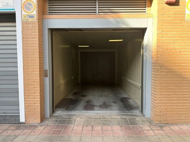 Garage for sale in Benalúa, Alicante / Alacant city - € 33,000 (Ref: 9913201)