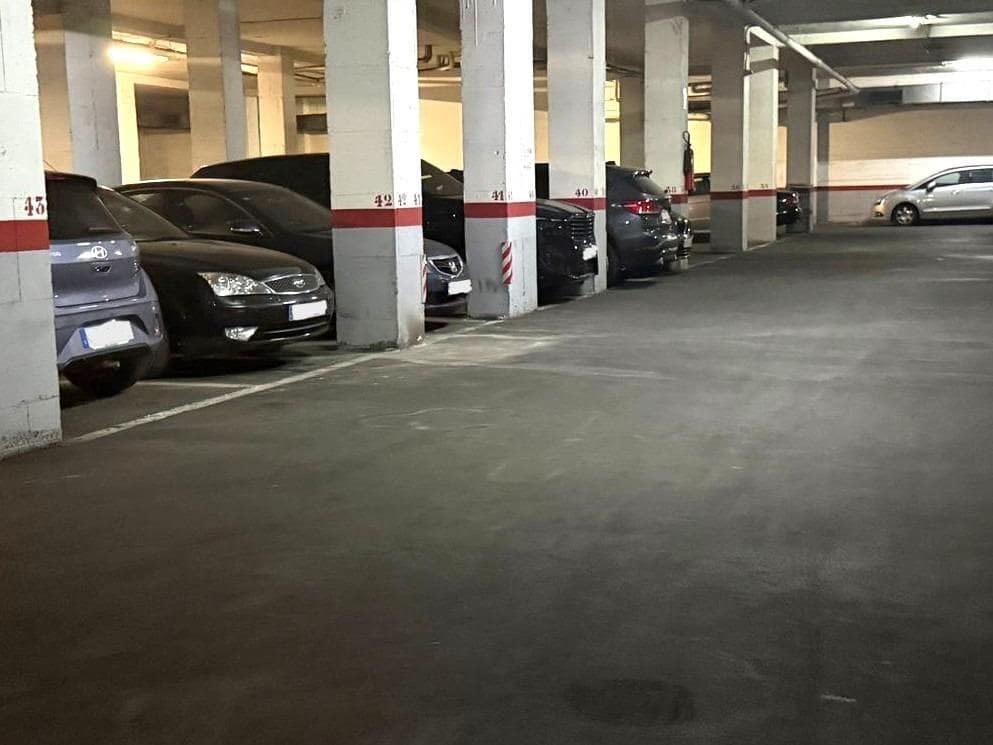 Garage for sale in Alicante / Alacant city - € 54,000 (Ref: 9929438)