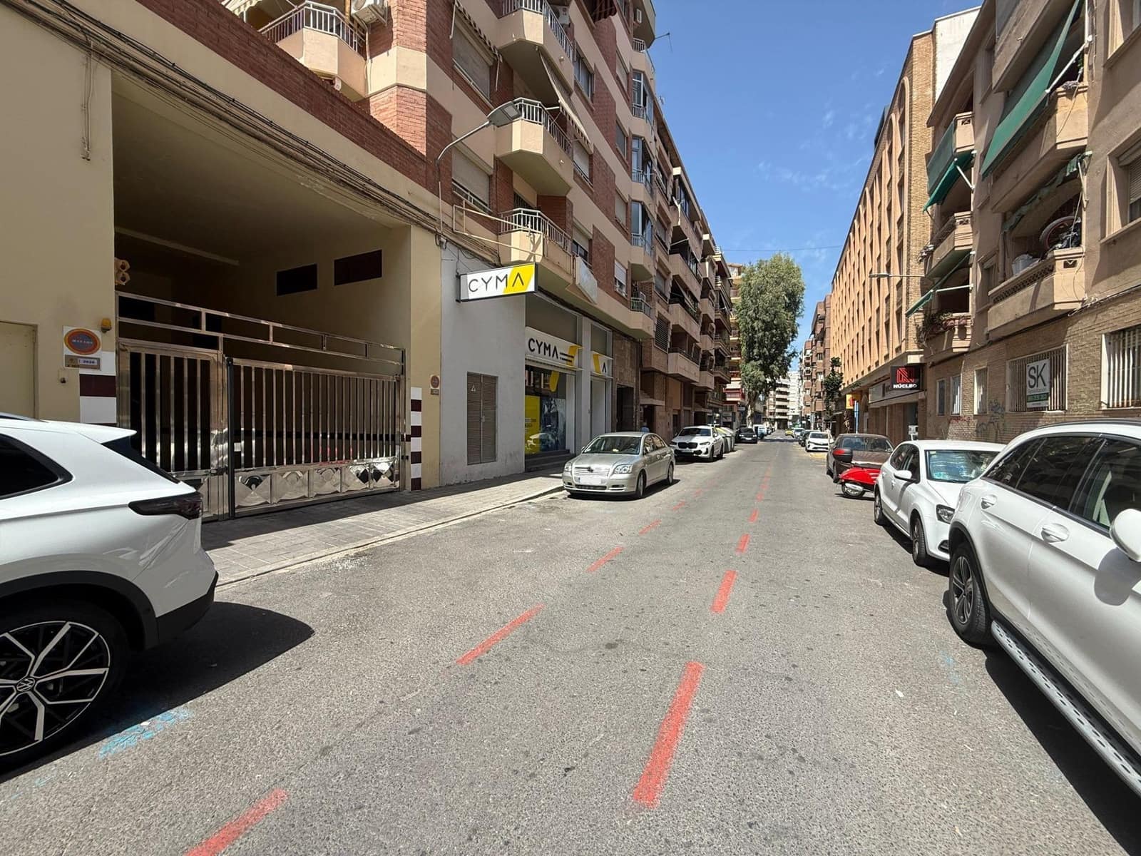 Garage for sale in Alicante / Alacant city - € 54,000 (Ref: 9929438)