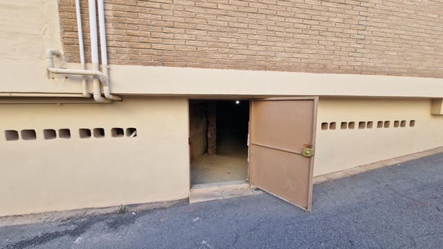Erhverv til salg i Playa de San Juan, Alicante by - € 99.000 (Ref: 9940012)