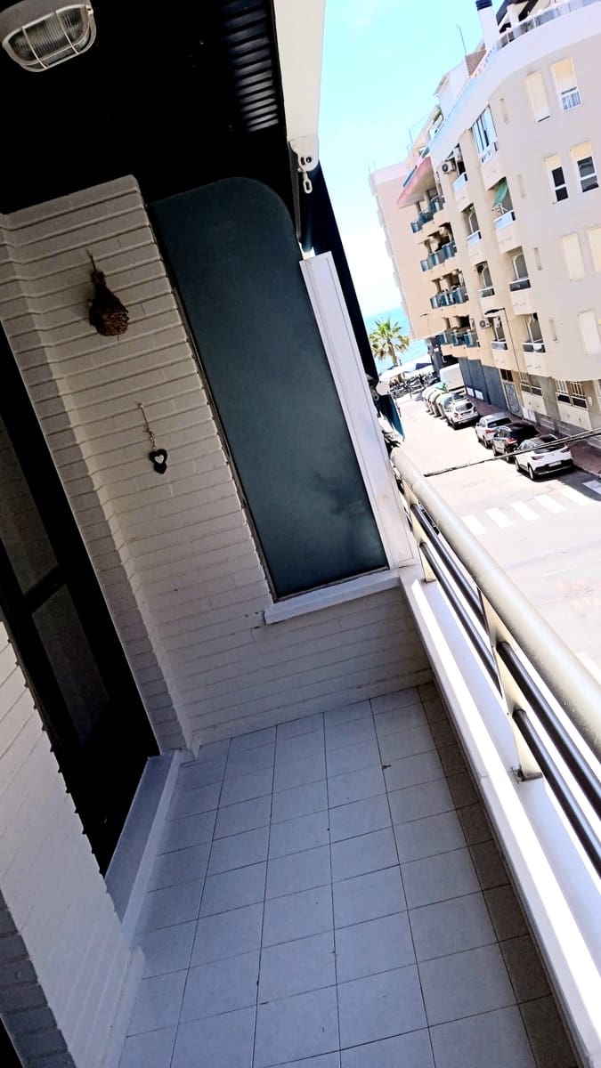 1 slaapkamer Strandappartement te koop in Torrevieja met zwembad - € 136.000 (Ref: 10052045)