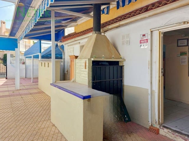 Restaurant/Bar til salgs i Torrevieja - € 206 000 (Ref: 8495418)