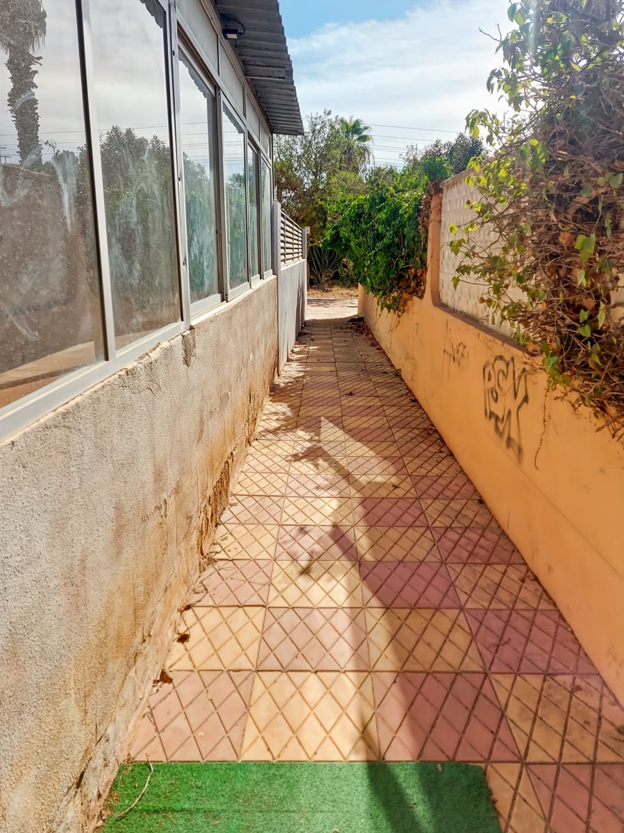 Restaurant/Bar til salgs i Torrevieja - € 206 000 (Ref: 8495418)