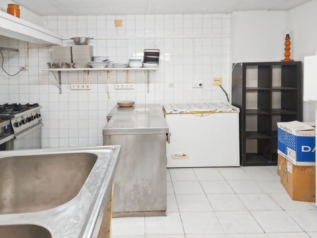 Restaurant/Bar for sale in Playa del Cura, Torrevieja - € 206,000 (Ref: 8495418)