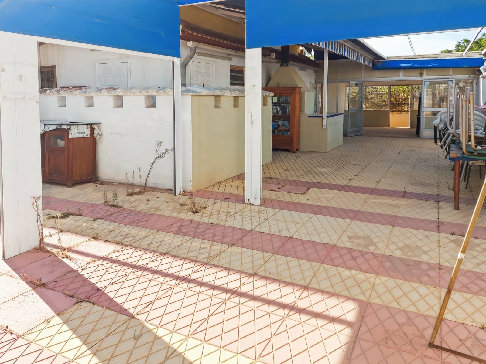 Restaurant/Bar til salgs i Torrevieja - € 206 000 (Ref: 8495418)