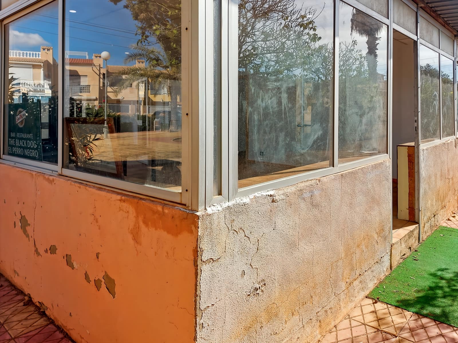 Restaurant/Bar til salgs i Torrevieja - € 206 000 (Ref: 8495418)