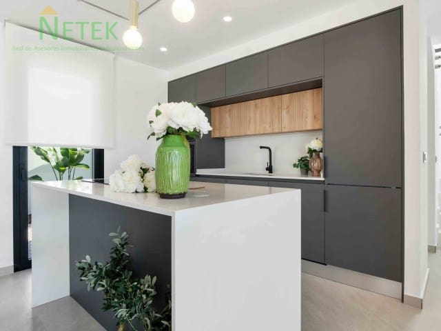 3 bedroom Villa for sale in Rojales with pool garage - € 550,000 (Ref: 8495717)