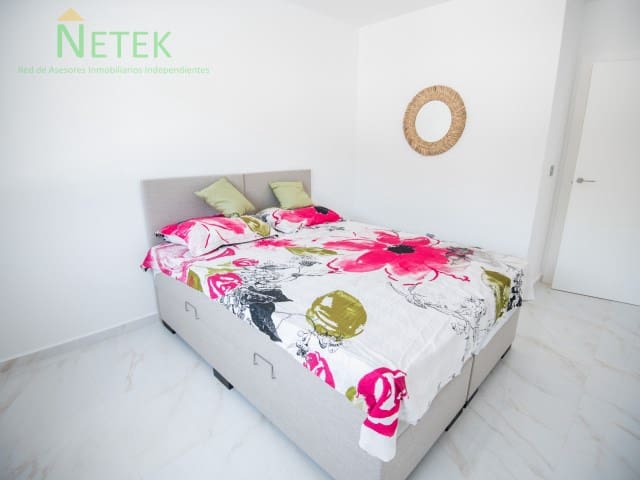 3 sypialnia Willa na sprzedaż w Pinar de Campoverde z basenem garażem - 439 000 € (Ref: 8816266)