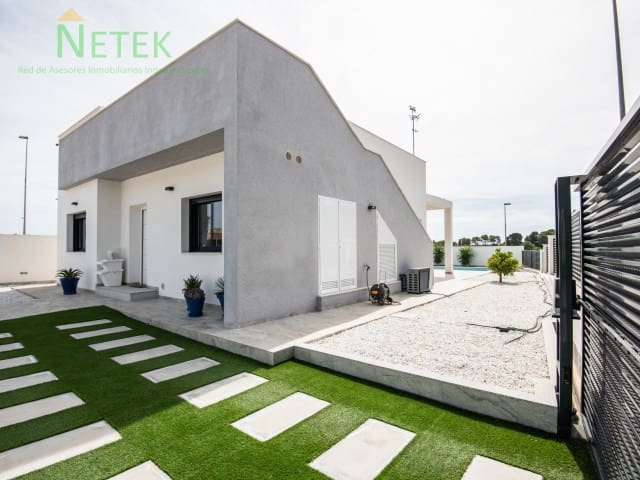 3 sypialnia Willa na sprzedaż w Pinar de Campoverde, Pilar de la Horadada z basenem garażem - 439 000 € (Ref: 8816266)