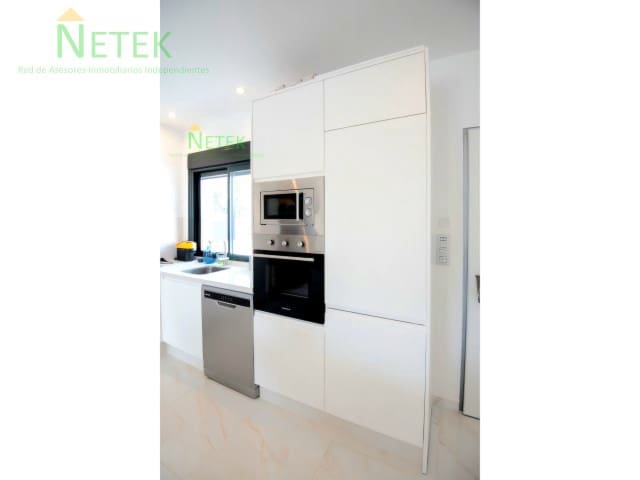 3 sypialnia Willa na sprzedaż w Pinar de Campoverde, Pilar de la Horadada z basenem garażem - 439 000 € (Ref: 8816266)