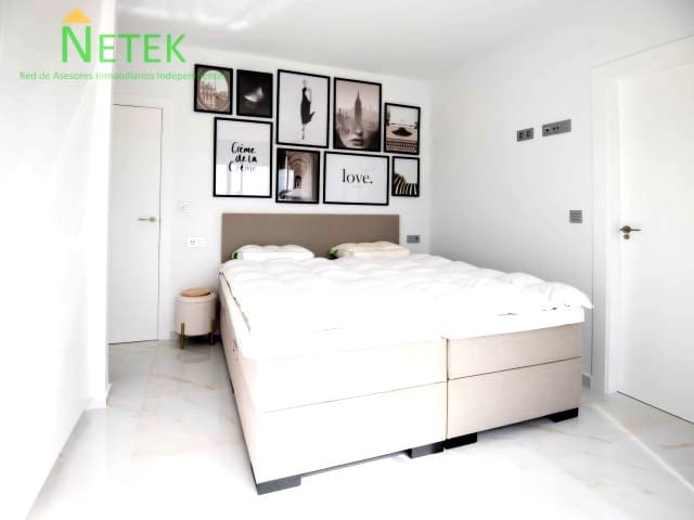 3 sypialnia Willa na sprzedaż w Pinar de Campoverde, Pilar de la Horadada z basenem garażem - 439 000 € (Ref: 8816266)