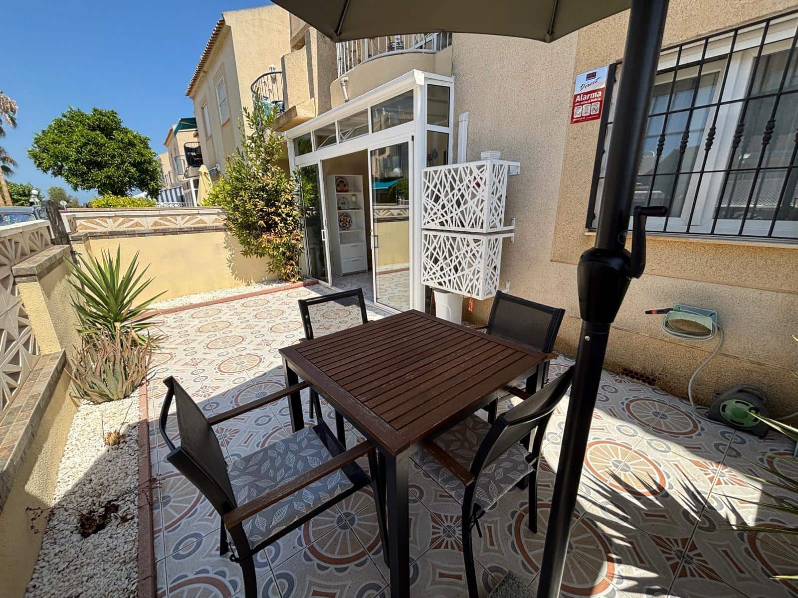 Casa de 2 habitaciones en Torrevieja en alquiler - 700 € (Ref: 9143724)