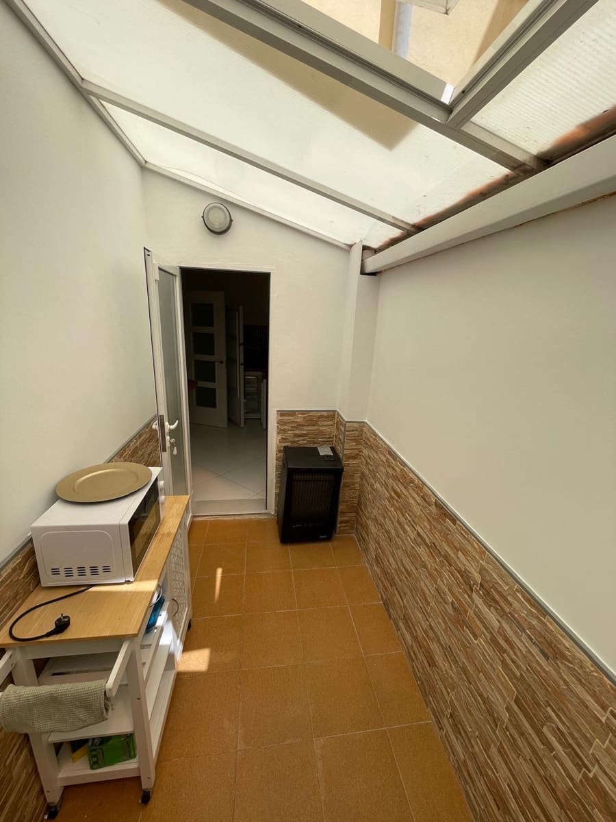 Casa de 2 habitaciones en Torrevieja en alquiler - 700 € (Ref: 9143724)