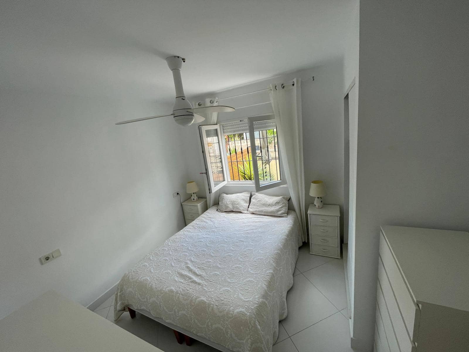 Casa de 2 habitaciones en Torrevieja en alquiler - 700 € (Ref: 9143724)