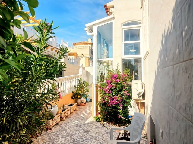 Adosado de 3 habitaciones en Los Balcones - Los Altos, Torrevieja en venta con piscina - 199.900 € (Ref: 9388169)