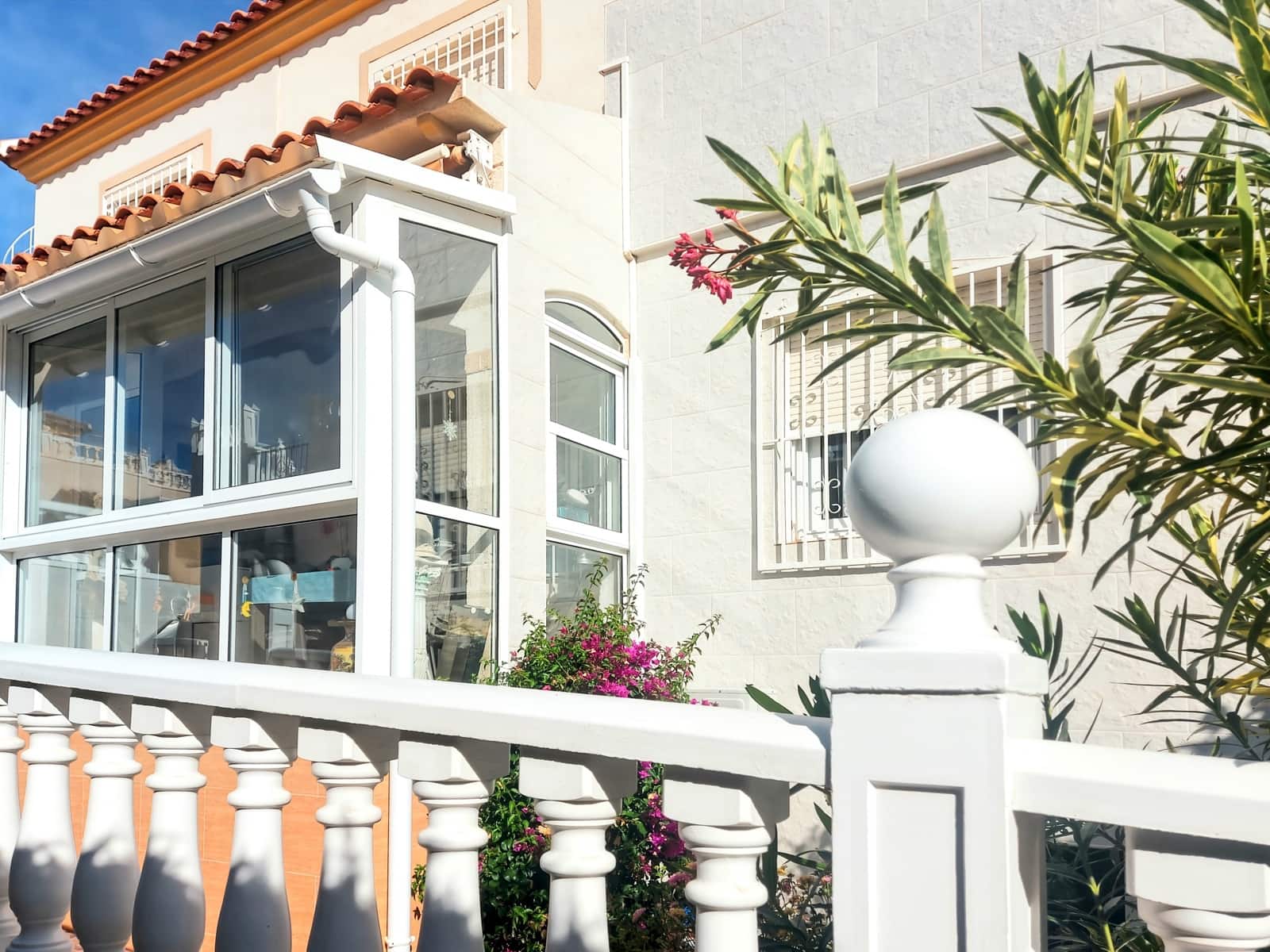 3 soveværelse Rækkehus til salg i Torrevieja med swimmingpool - € 199.900 (Ref: 9388169)