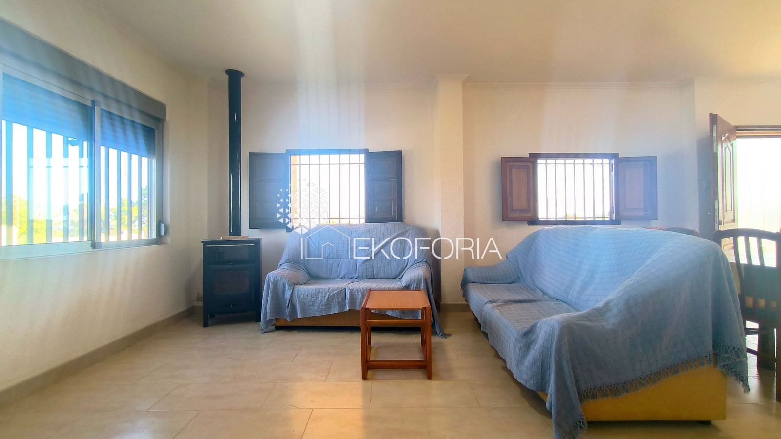 4 camera da letto Villa in vendita in Naquera con piscina garage - 285.000 € (Rif: 10005004)
