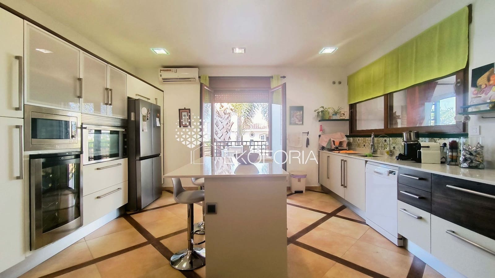5 Zimmer Villa zu verkaufen in Betera mit Pool Garage - 768.000 € (Ref: 10015050)